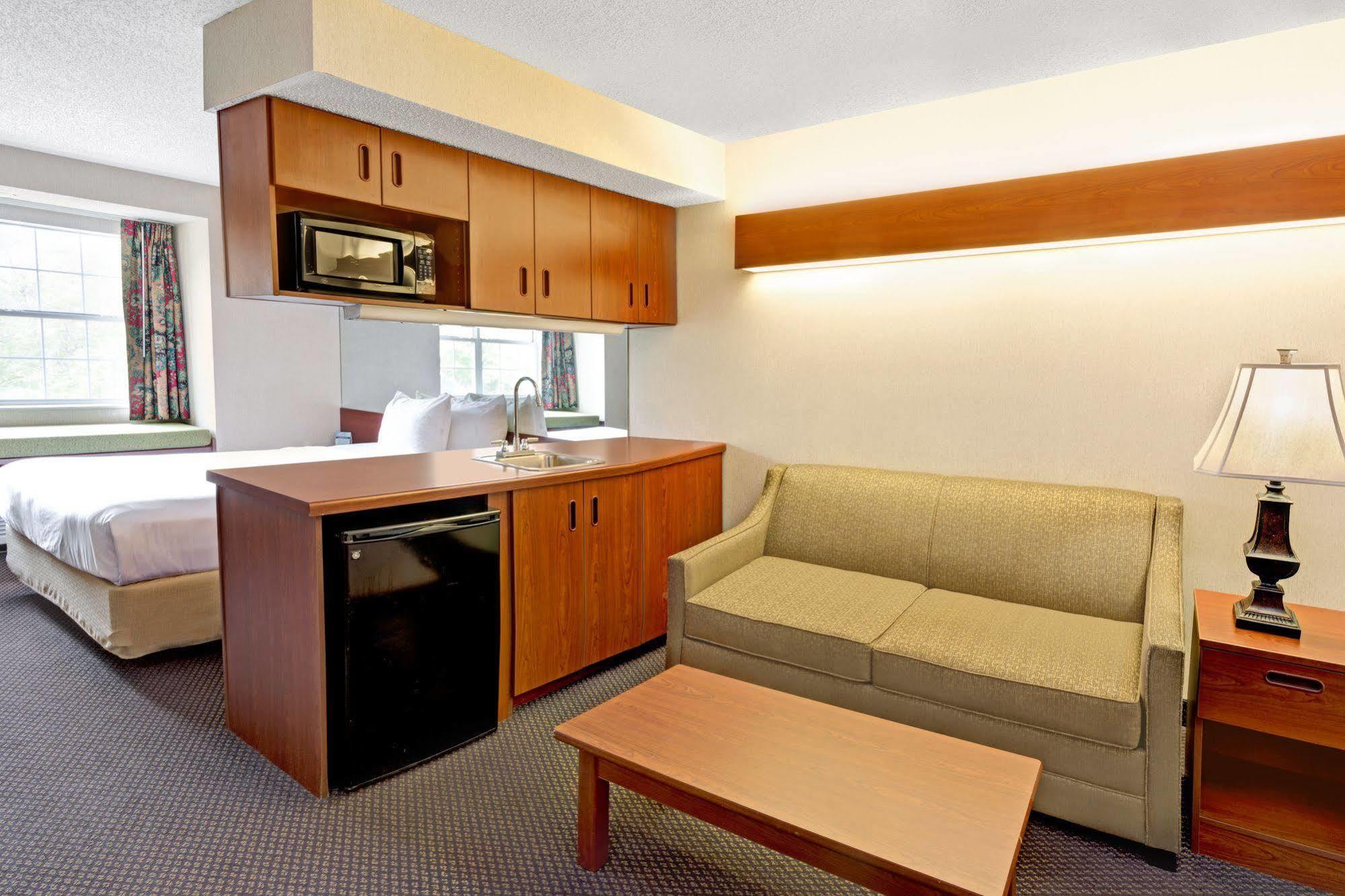 Microtel Inn & Suites By Wyndham Perimeter Center Sandy Springs Zewnętrze zdjęcie