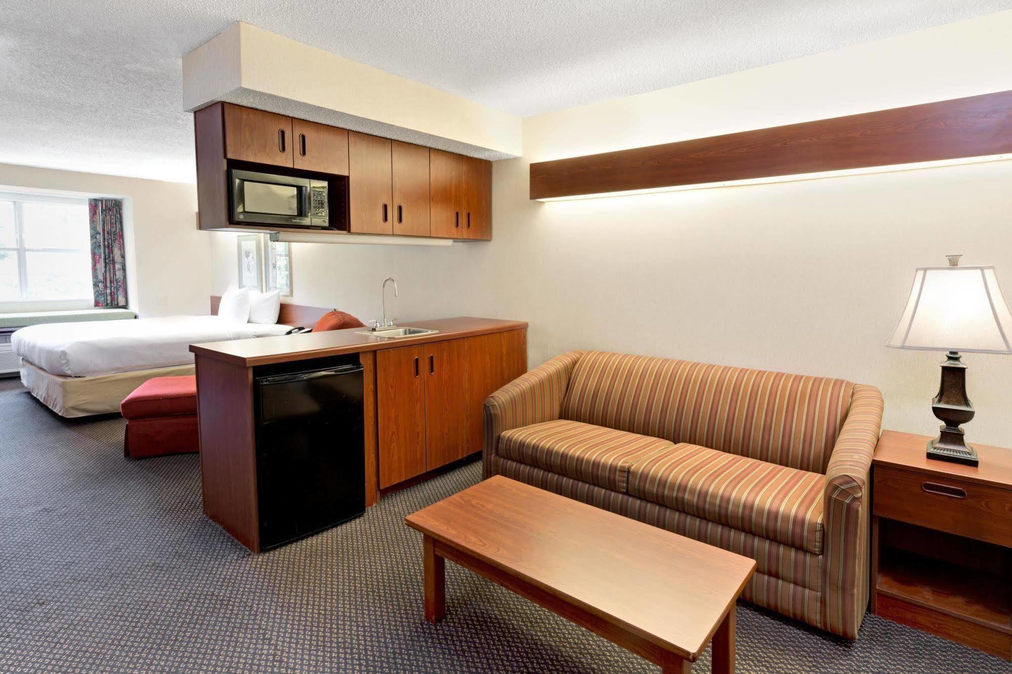 Microtel Inn & Suites By Wyndham Perimeter Center Sandy Springs Zewnętrze zdjęcie